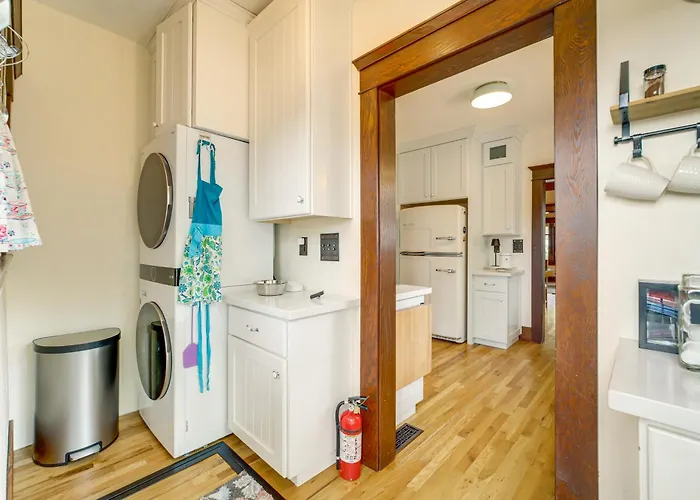 3 Blocks To Plaza! Historic Gem W/ Grill Prescott