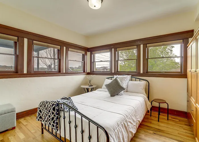 3 Blocks To Plaza! Historic Gem W/ Grill Holiday home Prescott